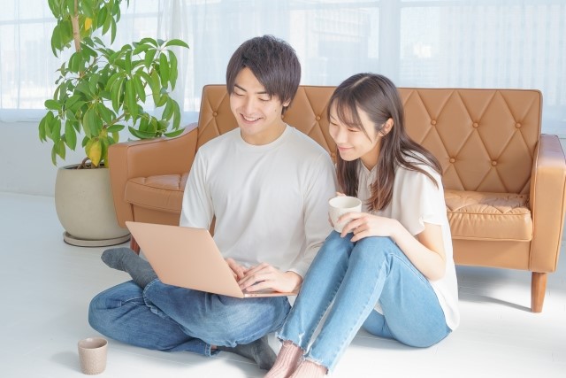 お金の管理、話し合い…「初の同棲」注意すべきことは？ 相談者に“人生の先輩”がアドバイス