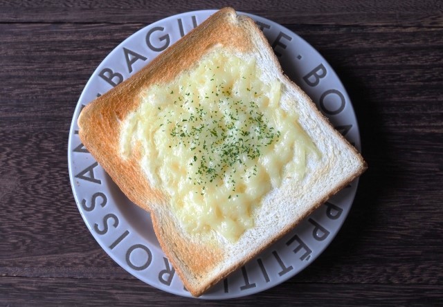 「朝食の食パン」食べ方のバリエーションが少なくて困る…オススメの食べ方・アレンジ方法は？