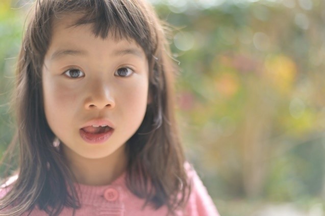 「パパの隣の女の人は誰？」“娘・息子”から言われた忘れられない言葉