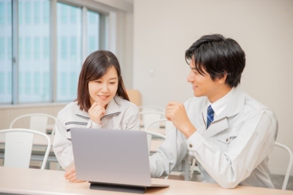 新社会人が知りたい「職場の先輩にかわいがられるコツ」は？ “人生の先輩”がアドバイス